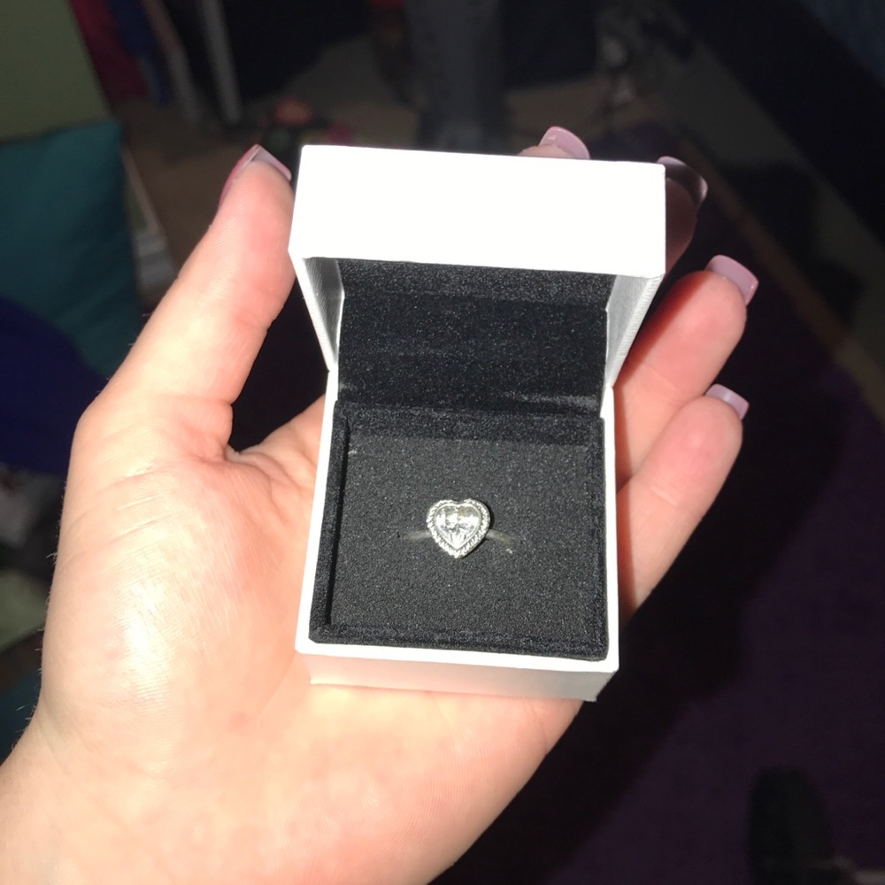 Pandora Ring